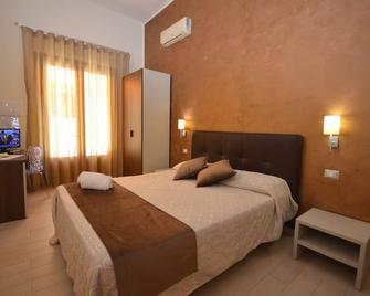 Trigrana Vacanze Hotel - Castelluzzo - Camera da letto