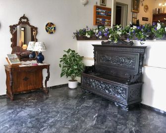 Hotel Helvetia - Grado - Resepsionis