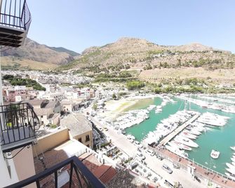 Vue Merveilleuse Apartment - Castellammare del Golfo - Balcony