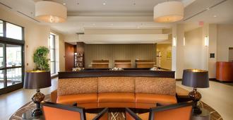 DoubleTree by Hilton Sterling - Dulles Airport - Sterling - Resepsionis