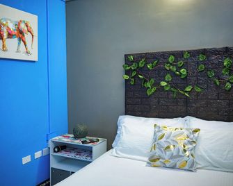 Tropic Nook Too - Castries