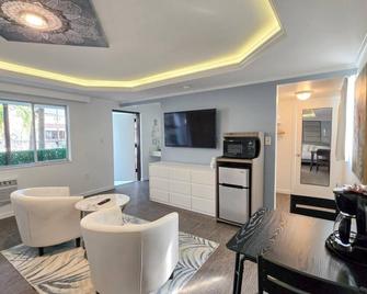 Island House Resort Hotel - North Redington Beach - Sala de estar