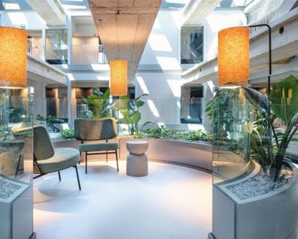 Radisson Red Innsbruck - Інсбрук - Лоббі
