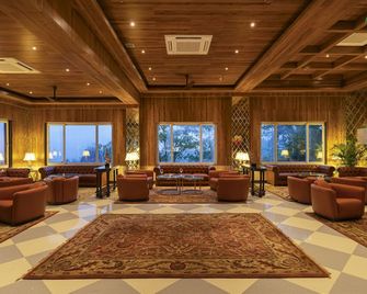 Mayfair Spring Valley Resort Guwahati - Guwahati - Lounge