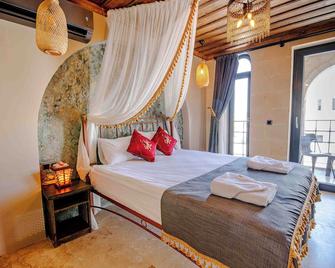 Alika Castle House - Uchisar - Sypialnia