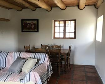Goedvertrou Guest Farm - Stanford - Living room