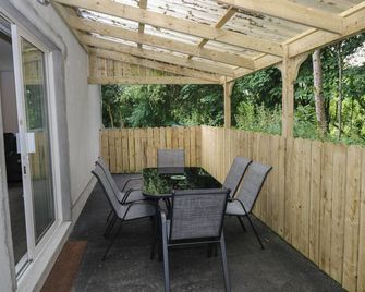 Ciara's Place - Riverstown - Patio
