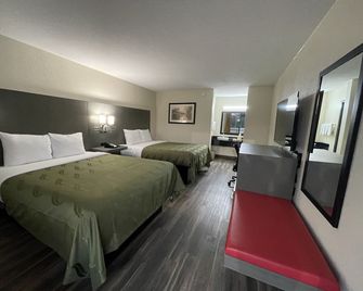 Dreamland Inn - Marion - Bedroom