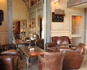 Kyriad Cholet - Cholet - Lounge