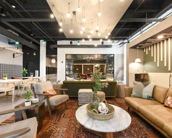Hulu, Gym With Parking Near Upmc, Pitt Uni, Shopping - بيتسبرغ - ردهة