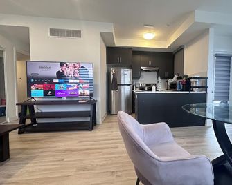 2bedroom Townhome in South Richmond Hill - Richmond Hill