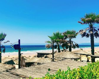 Villa Paraíso da Caparica - אלמאדה - חוף