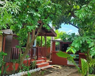 Superbe Bungalow Avec Piscine VI - Isla Nosy Be - Vista del exterior