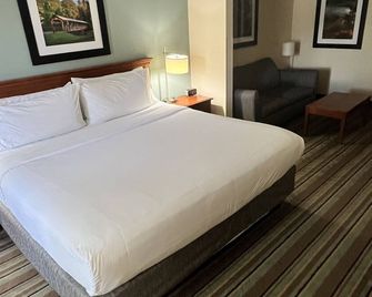 White Pine Lodge - Salamanca - Camera da letto