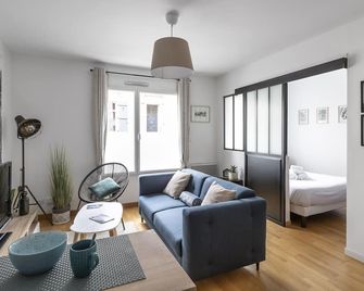 Nelson by Cocoonr - Nantes - Living room