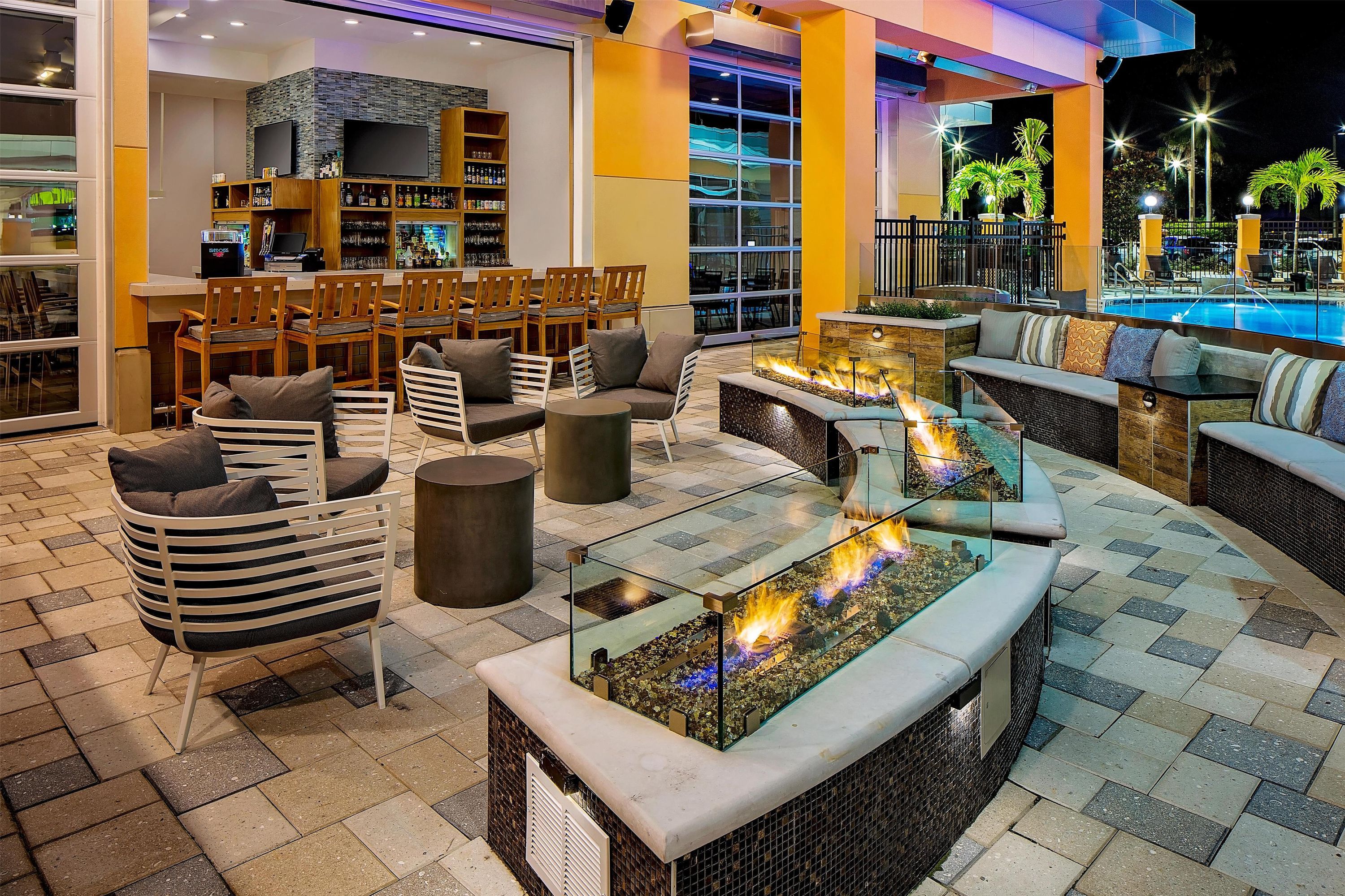 Hyatt House across from Universal Orlando Resort - אורלנדו - בר