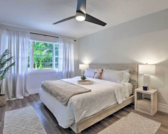 Walk to Restaurants Sarasota Home with Lanai! - Sarasota - Bedroom