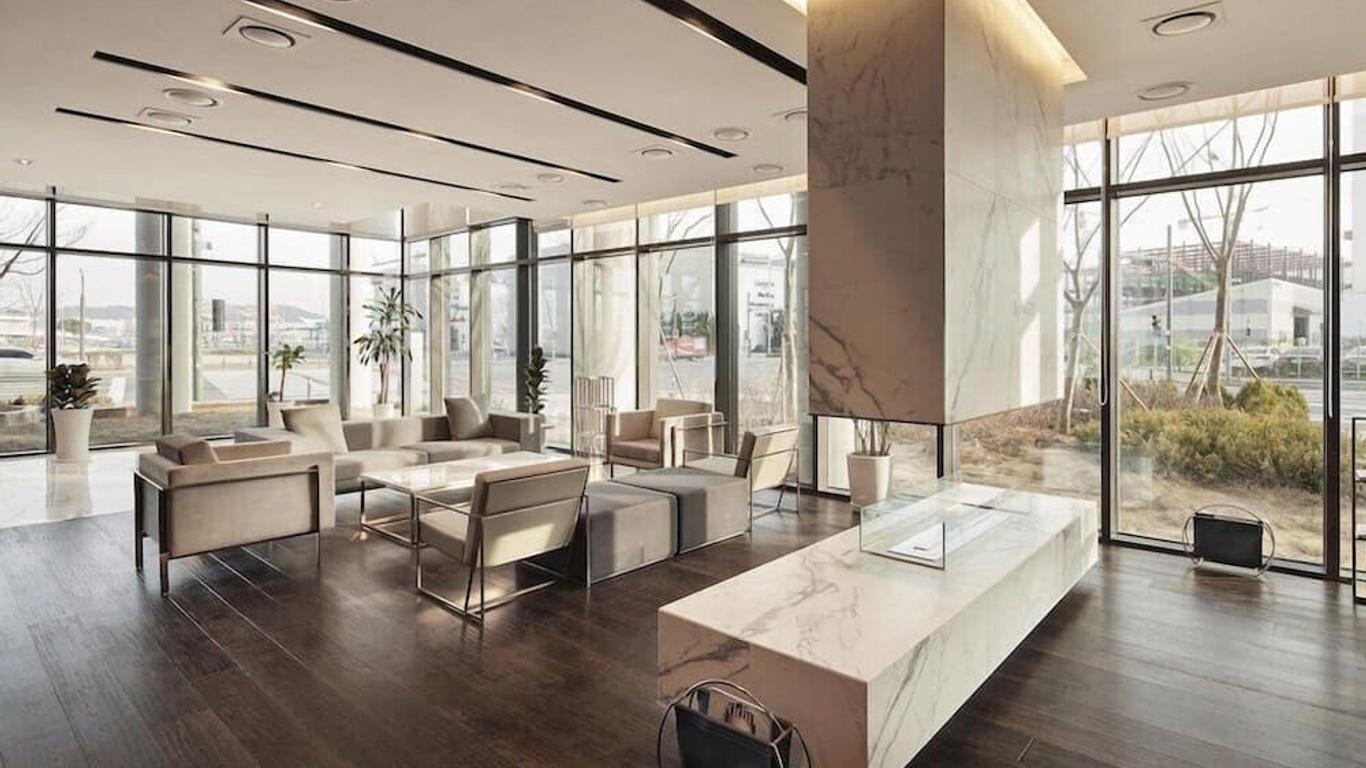 Ramada Encore by Wyndham Gimpo Han River Hotel