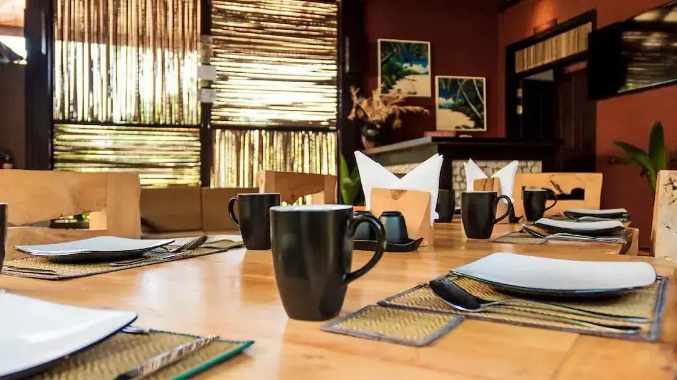 Horsburgh Island Guest House