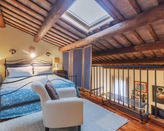Ariostea University Duplex Apartment - Ferrara - Habitación