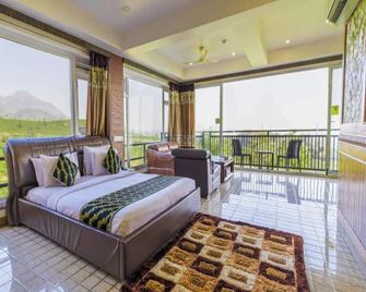 Parakkat Nature Resort - Munnar
