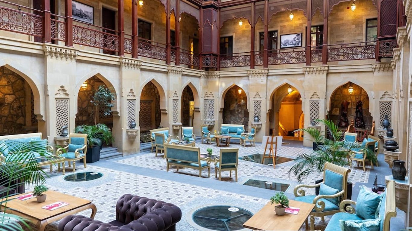 Shah Palace Luxury Museum Hotel