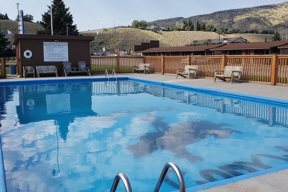 Big Bear Motel - קודי - בריכה