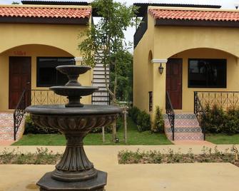 Sierra View Resort - Pak Chong - Patio