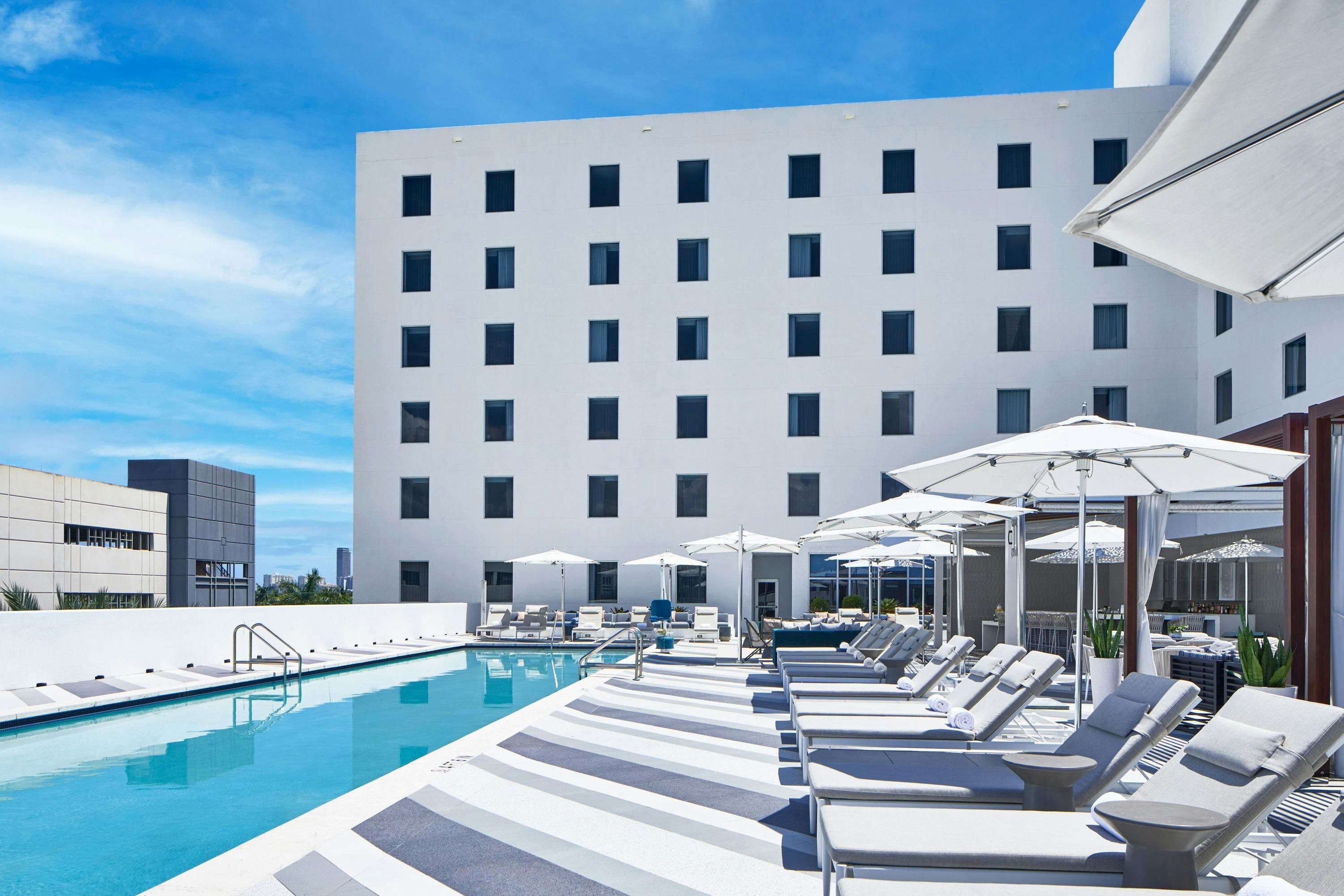 AC Hotels by Marriott Miami Aventura - Aventura - Piscine