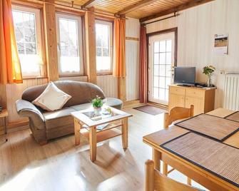 Ferienhof-Heidemann-Ferienwohnung-4 - Neustadt am Rübenberge - Wohnzimmer
