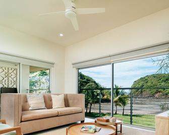Villa Marina Lodge & Condos - Las Escobas del Venado - Living room