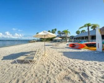 Palm Terrace Waterfront Htd Pool Hot Tub Tennis - Ruskin - Strand