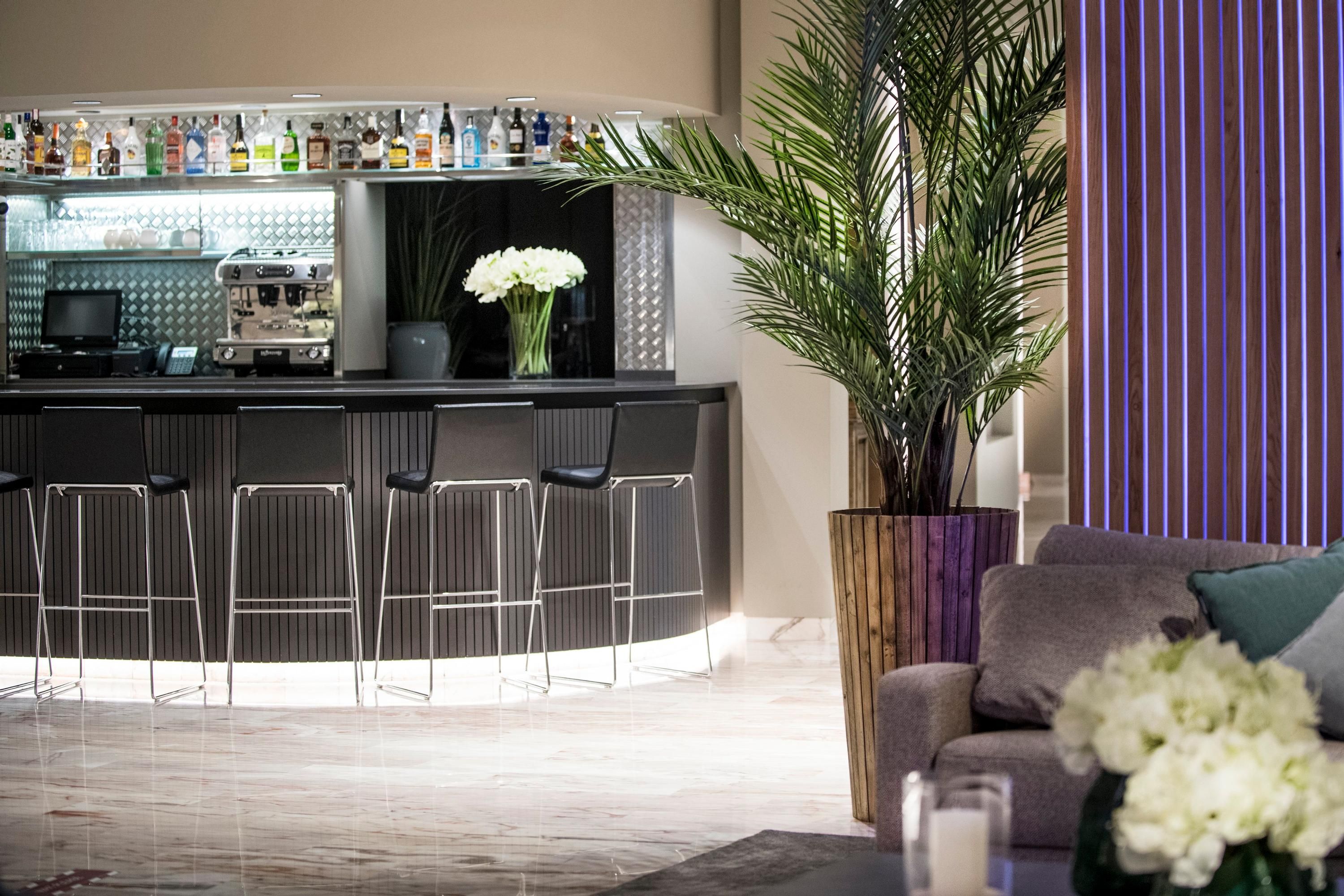 Salles Hotel Malaga Centro - Málaga - Bar