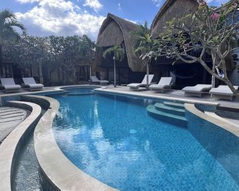 Rama Garden Lembongan - Denpasar - Pool