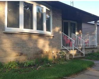 Birdsong Bungalow - Port Dover - Edificio