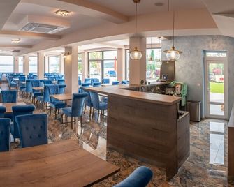 Hotel Prístav - Trstená - Bar