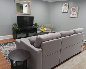Cozy apartment in Mahanoy City, PA - near Locust Lake, Hazleton and Pottsville - Mahanoy City - Living room