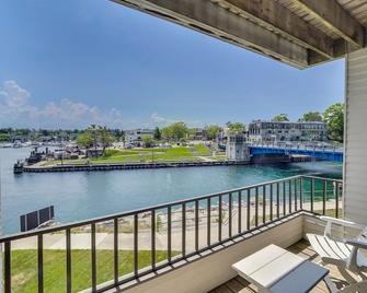 236 Edgewater Inn - Charlevoix - Balcony