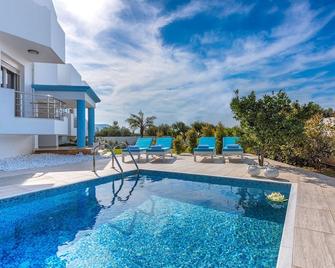 Aphrodite Luxury Villa Hersonissos - Hersonissos - Uima-allas