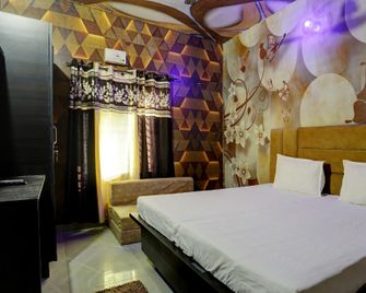Hotel O Paradise Inn - Phagwara - Habitación