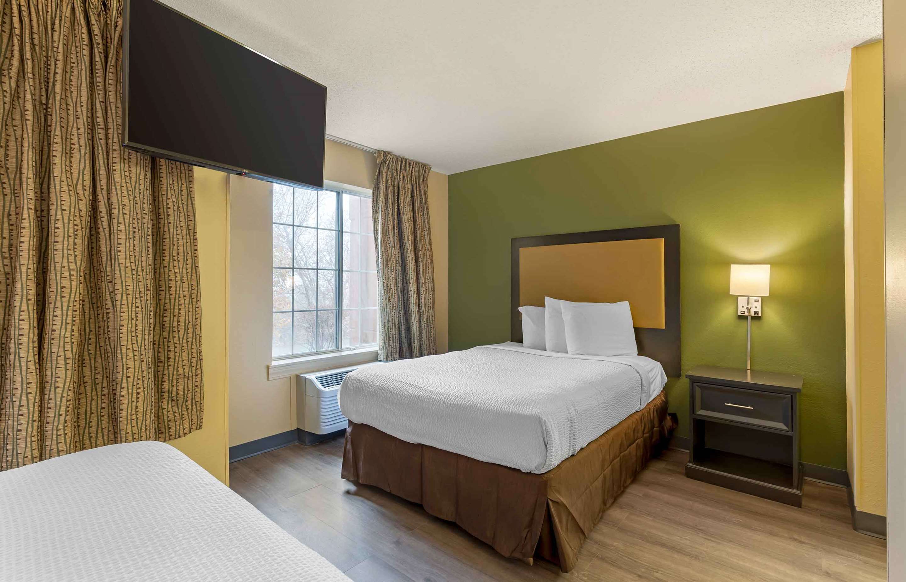 Extended Stay America Select Suites - St. Louis - Airport - Central - Bridgeton - Schlafzimmer