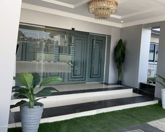 Lis Hotel And Suites - Ilorin - Lobby