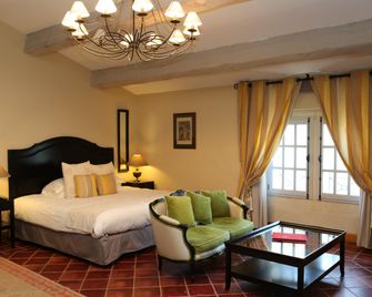 La Villa Mazarin - Aigues-Mortes - Bedroom