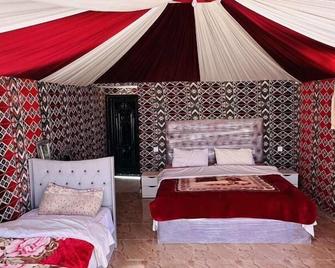 Wadi Rum Desert Camp - Wadi Rum - Bedroom