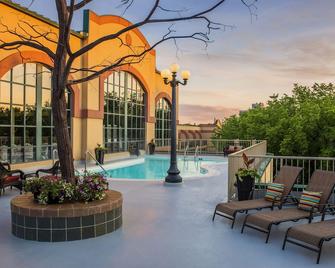 Temple Gardens Hotel & Spa - Moose Jaw - Piscina