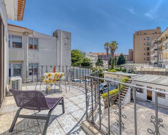 Hotel Borsalino - Porto - Parveke