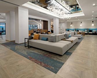 SpringHill Suites by Marriott Valencia - Valencia - Lobby