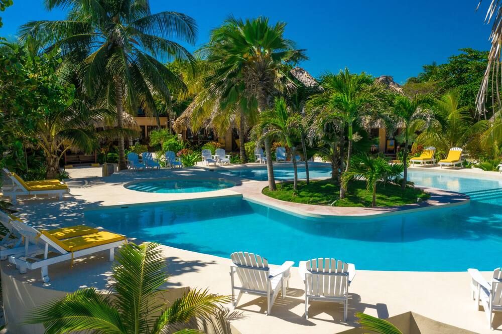 Portofino Beach Resort-An Authentic Island Escape! - סן פדרו - בריכה