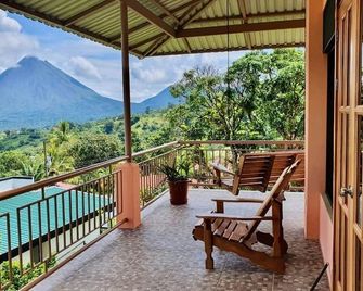 Spectacular Arenal Volcano And Lake Views - El Castillo - Balcon