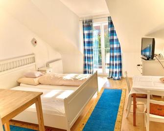 Gästezimmer Puzwidu - Wien - Sovrum